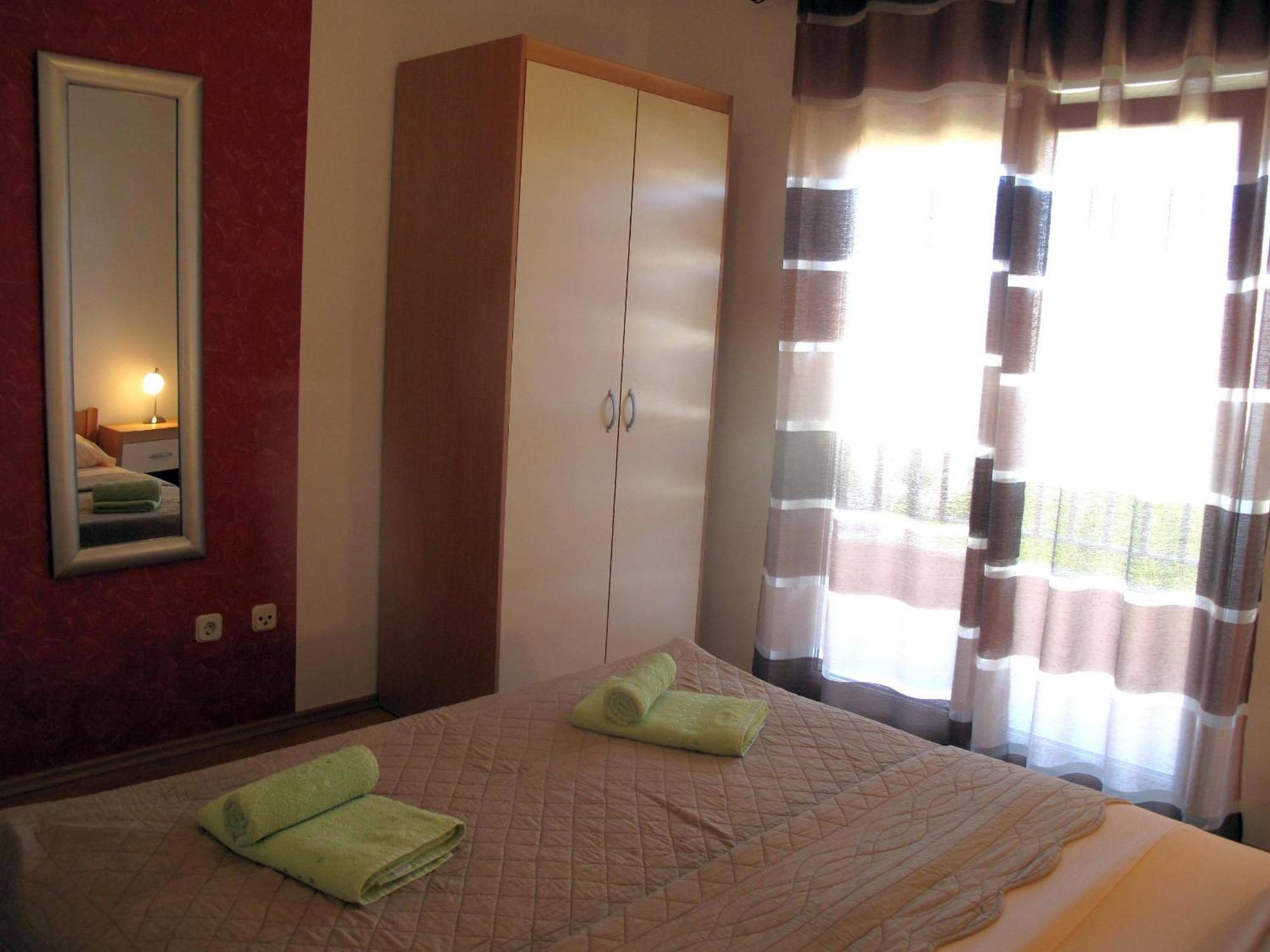 Apartments Mia Старий Град Номер фото